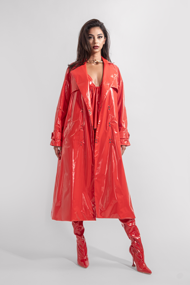 Straight Coat Latex Look - Red